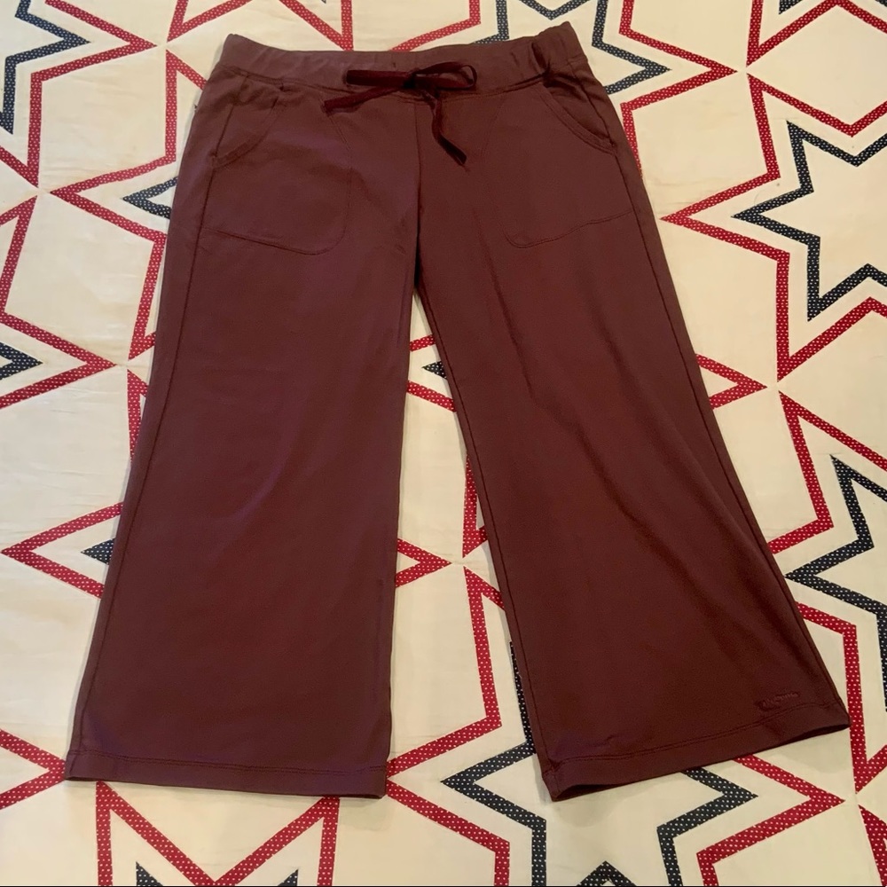 Patagonia Cropped Yoga Pant
